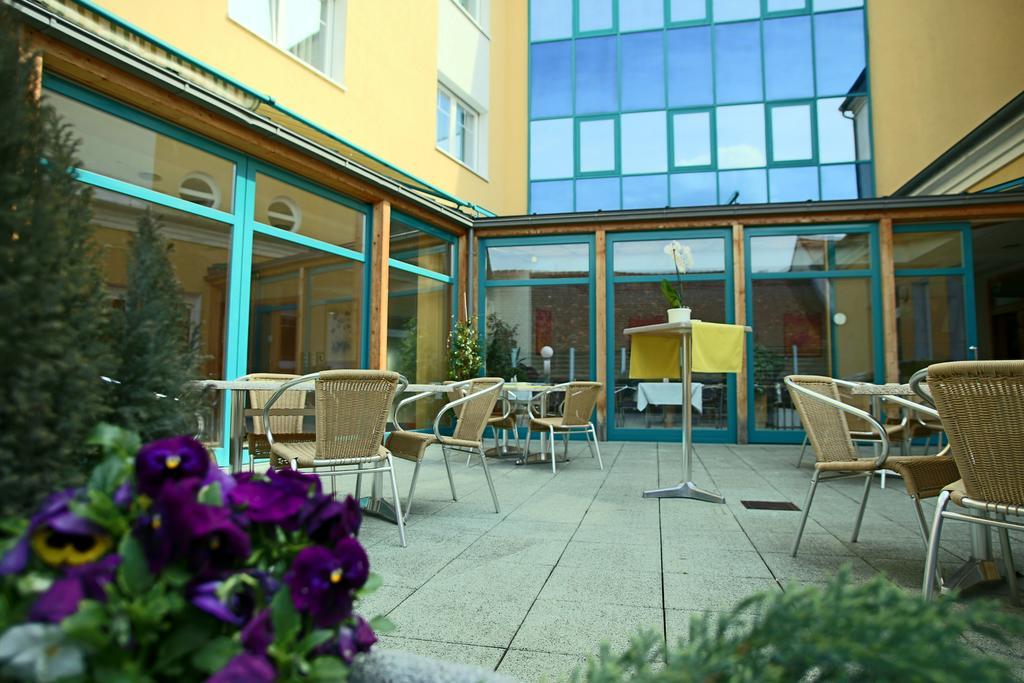 Stadthotel Pinkafő Kültér fotó